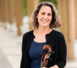 Jennifer Streeter harpischordist